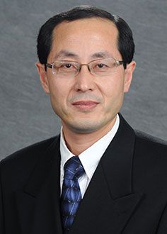 Dr. Sidney Fu posing for a portrait