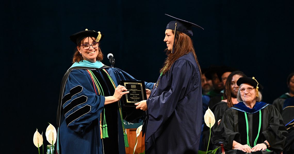 Master of Health Sciences in Clinical and Translational Research graduate Jessica Lincoln receives Ozgur Ekmekci Interprofessional Leadership Award