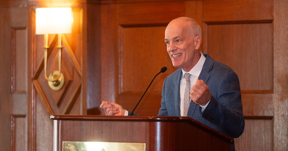 Newton Kendig speaks at the Gold Humanism brunch