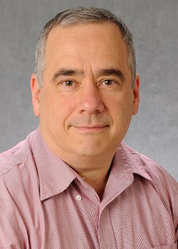 Dr. David Mendelowitz posing for a portrait